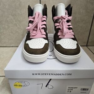NEW*Steve Madden Woman's Olive and Pink High-Top Sneakers